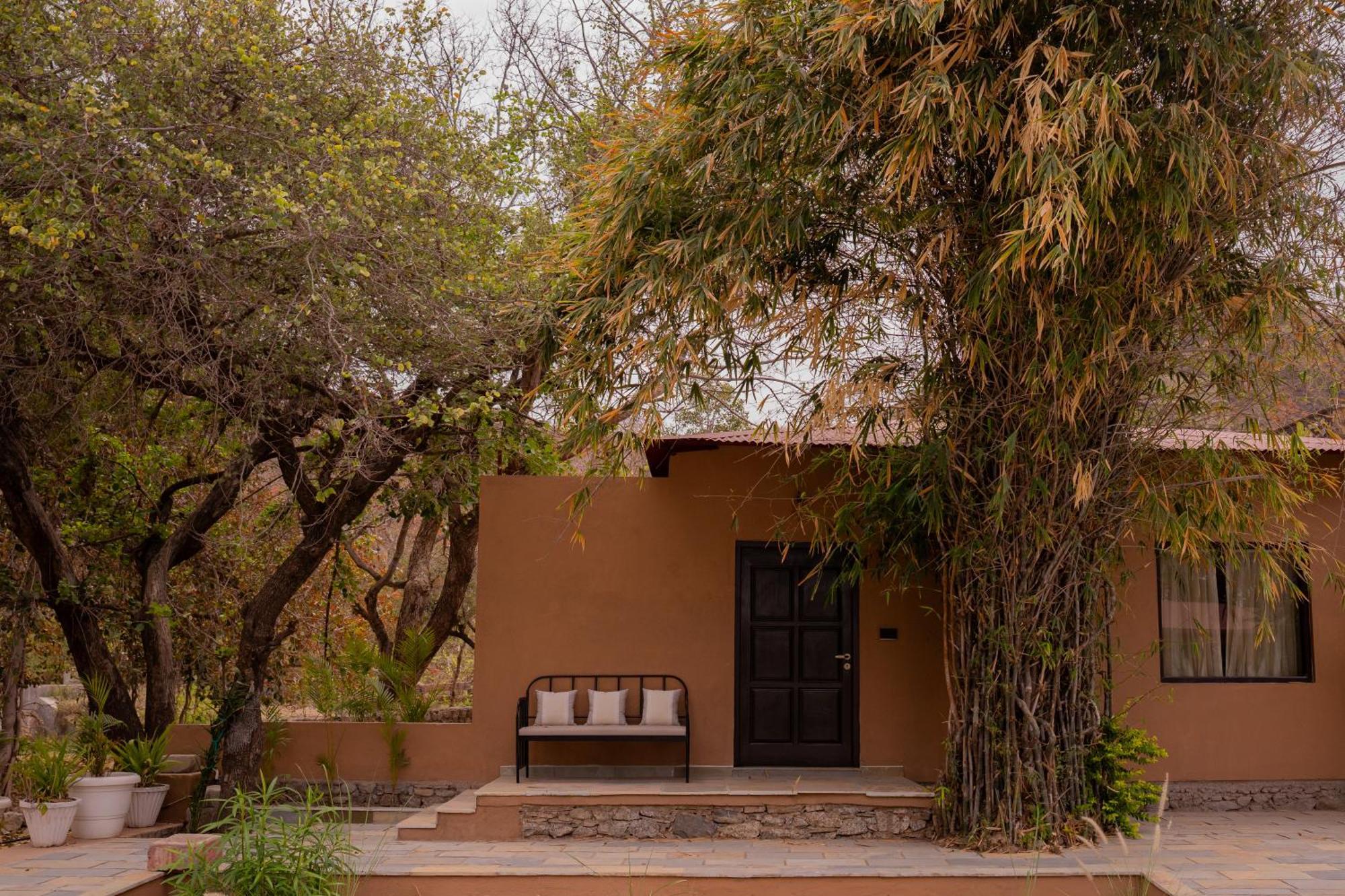 Aloof Jungle Lodge Ghānerao Exteriör bild